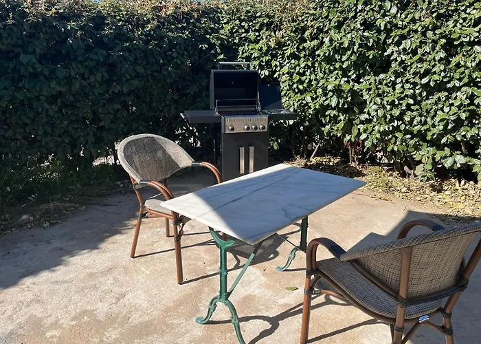 Bas De Maison شقة Olivese